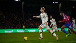 Crystal Palace trim Man United wings at Selhurst Park