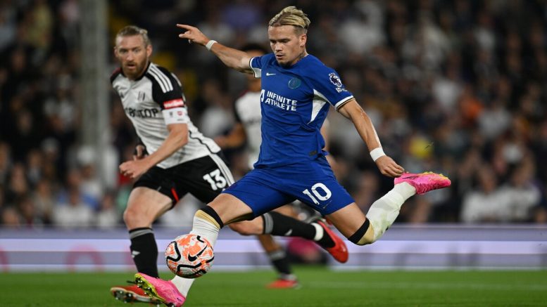 Mykhaylo Mudryk scores first Premier League goal as Chelsea stun Fulham
