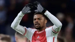 Chuba Akpom Scores Fourth Consecutive League Goal as Ajax Cruise to Huge Home Win