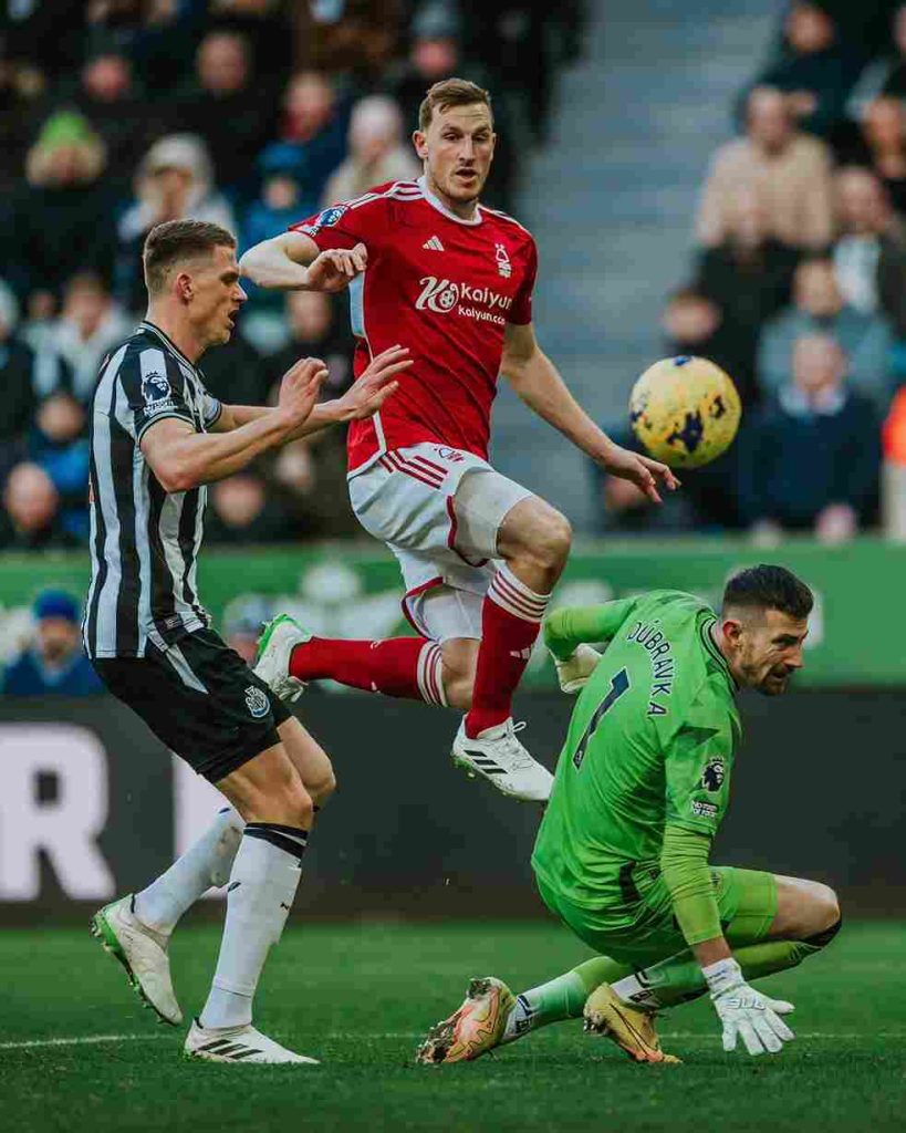 Chris Wood's Boxing Day Hat-Trick Lifts Nottingham Forest Past Newcastle in Thrilling Premier League Clash
