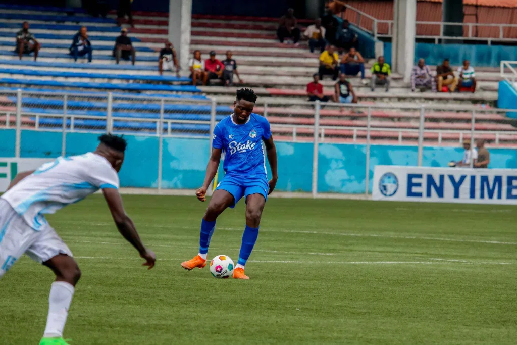Enyimba Defender Ojietefian Sylvester Departs After A Season Spell
