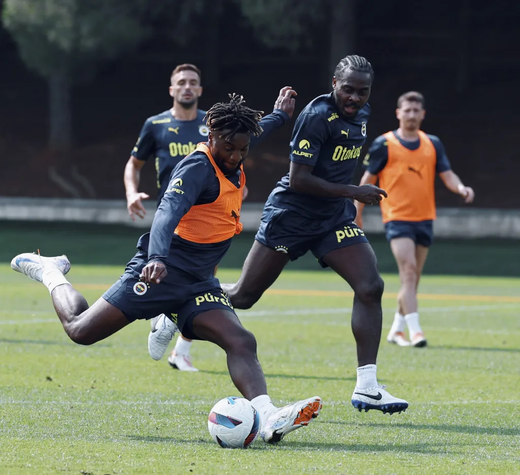 Bright Osayi-Samuel open up on Fenerbahce future: ‘It’s not up to me’