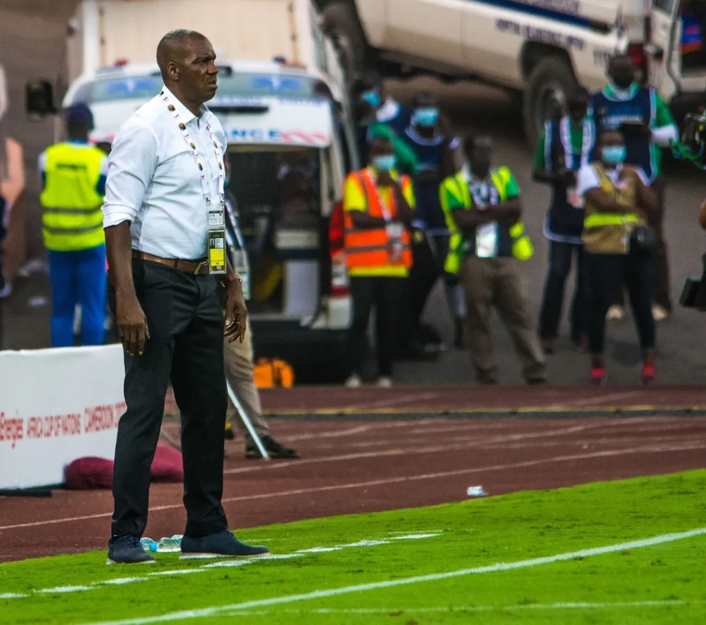 Kanu pushes for Eguavoen as Super Eagles coach – "What are they waiting for?"