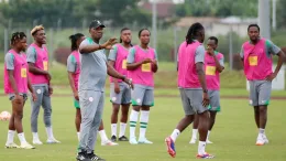 Kanu pushes for Eguavoen as Super Eagles coach – "What are they waiting for?"