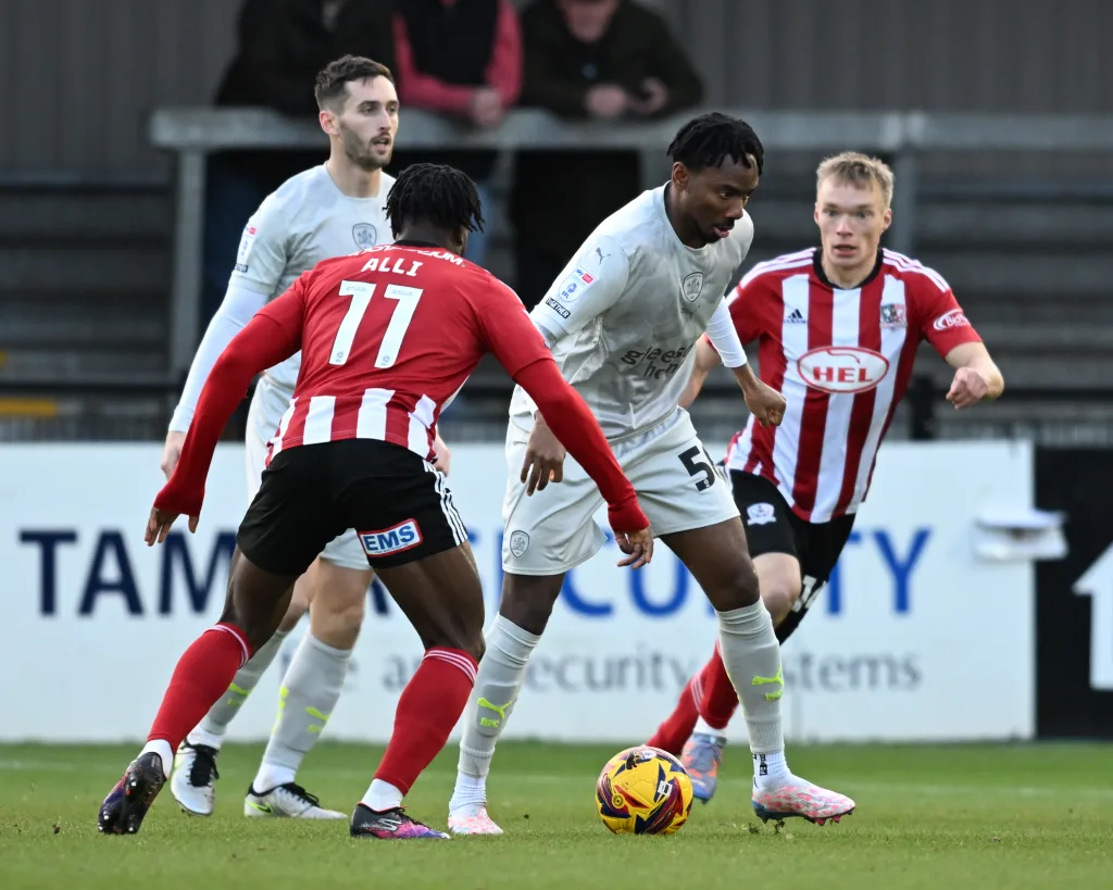 Kelechi Nwakali opens scoring account, fires Barnsley to first win in 7 games