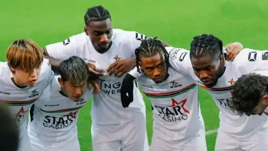 Ex-Nigerian youth international Ikwuemesi and teammates