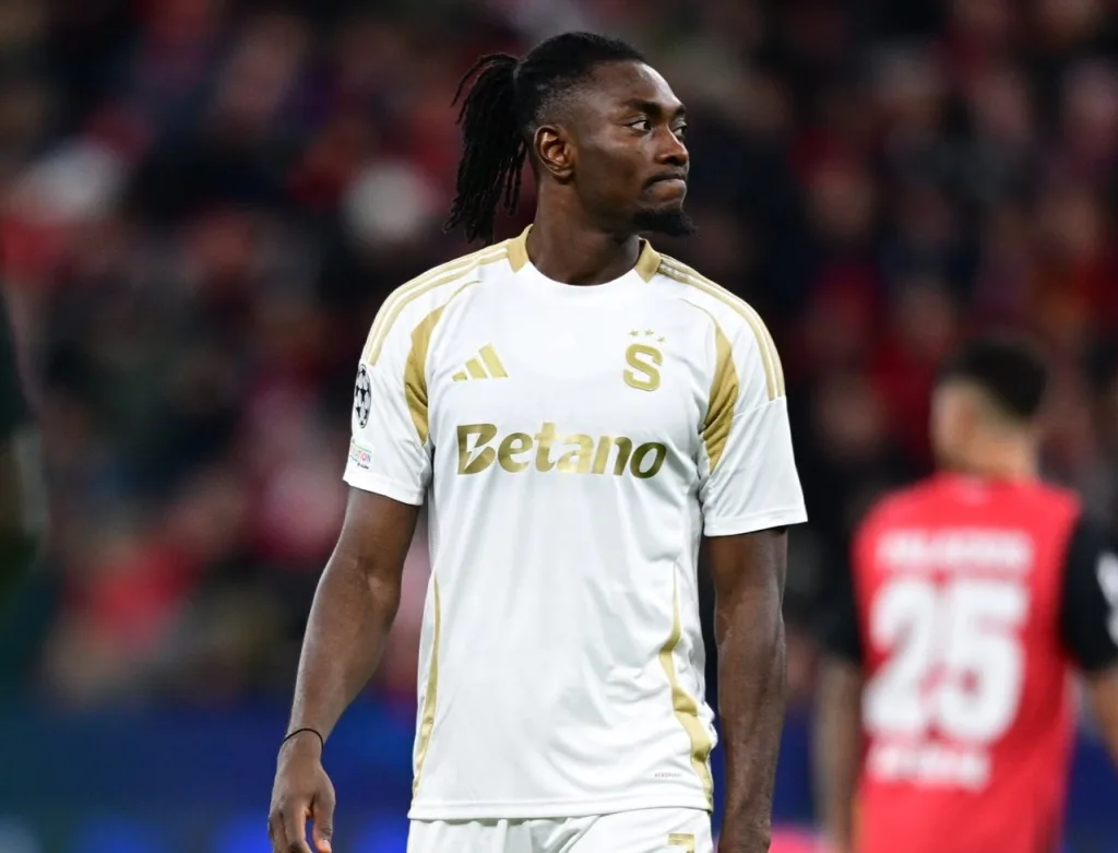 Victor Olatunji vs Bayer Leverkusen