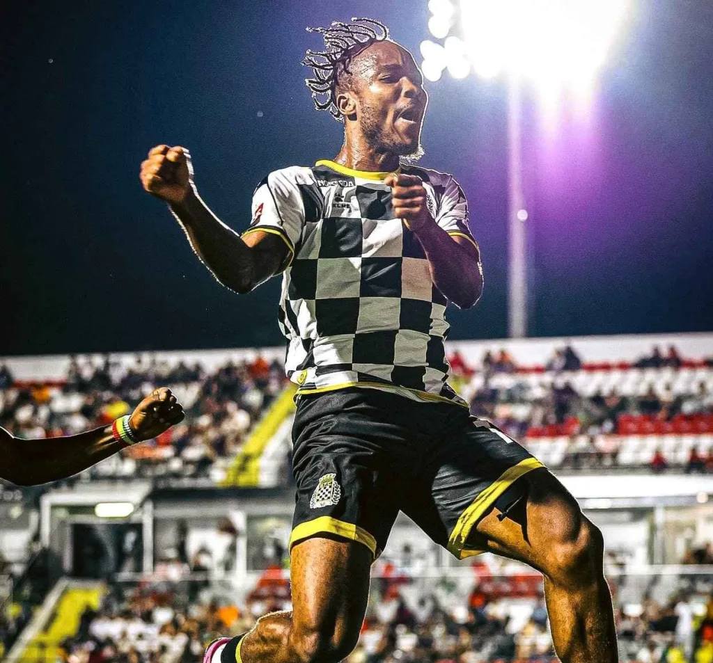 Bruno Onyemaechi at Boavista