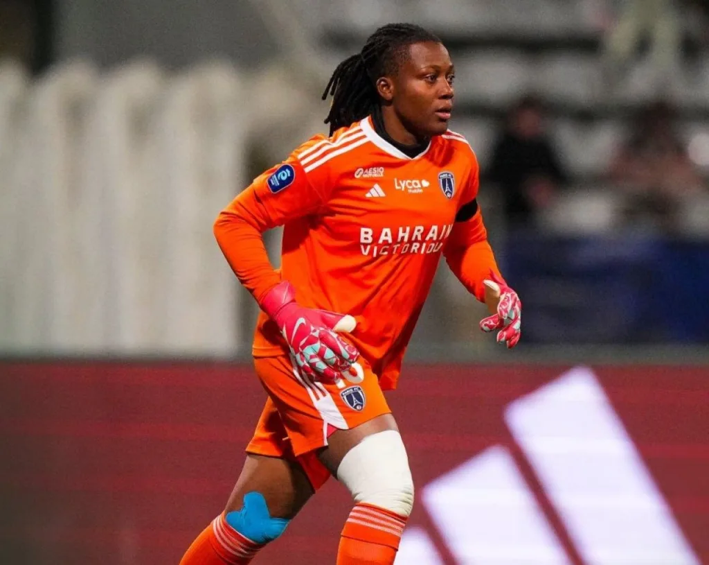 Chiamaka Nnadozie in action for Paris FC 