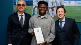 Taye Taiwo joins Marseille's elite Hall of Fame