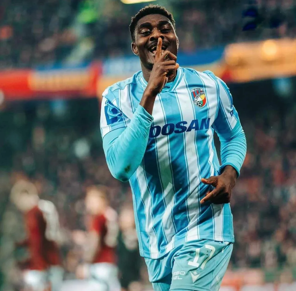 Rafiu Durosinmi runs riot: Two goals and assist as Viktoria Plzen stun Victor Olatunji's Sparta Prague