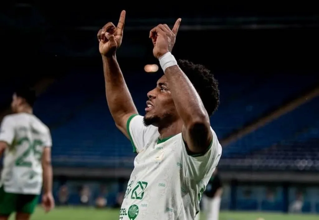 Anayo Iwuala scores 8th goal in Kuwait Premier League