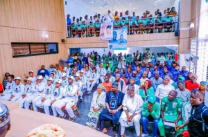 Governor Sule gifts new bus to Nasarawa Amazons