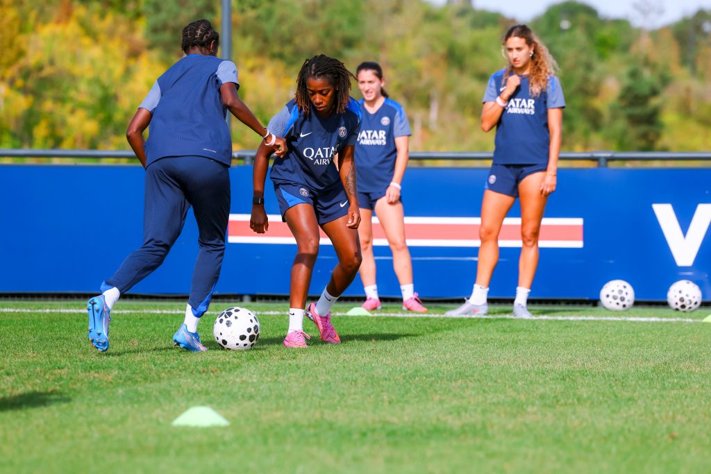 Ajax Women vs PSG Women friendly match