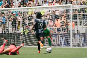 Trinity Rodman secures late win for Washington Spirit