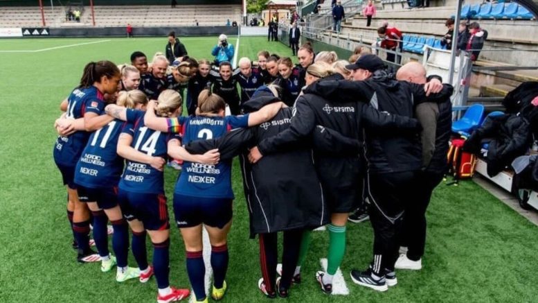 Växjö DFF celebrate dramatic 3-2 victory over FC Rosengård