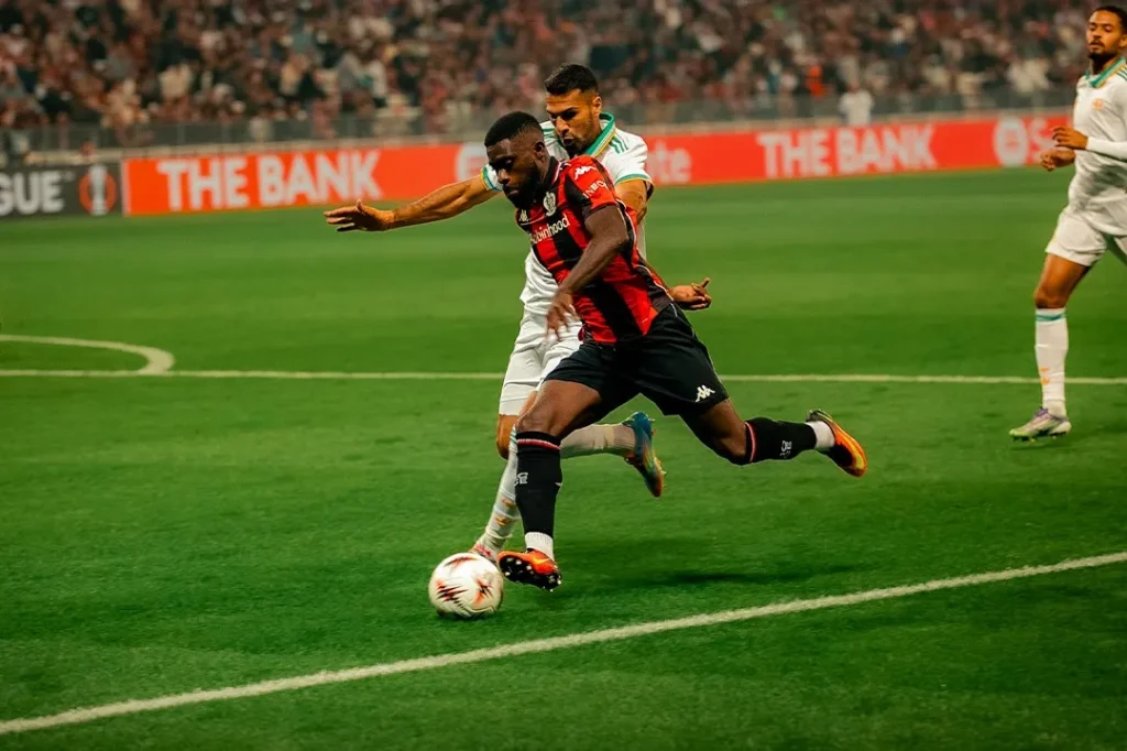 Terem Moffi scores penalty for Nice vs Roma in Europa League