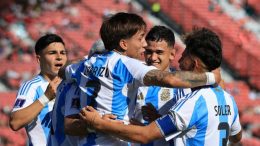 Argentina celebrate fourth goal against Nigeria U-20 in knockout stage