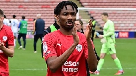 Kelechi Nwakali’s Vision and Flair Light Up Youthful Barnsley in 7-Goal Thriller