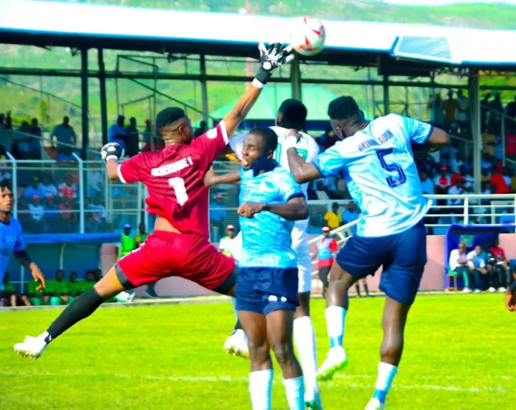 Pillars vs Niger Tornadoes