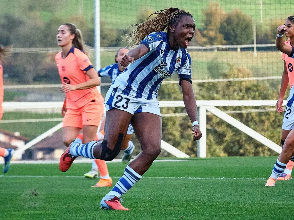 Edna Imade scores penalty against Barcelona Women