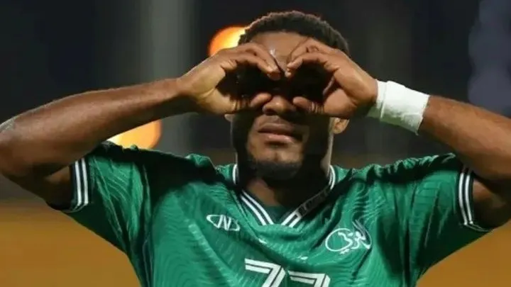 Red Hot Anayo Iwuala Scores Brace to Inspire Al Arabis Ruthless Win in Kuwaiti Premier League