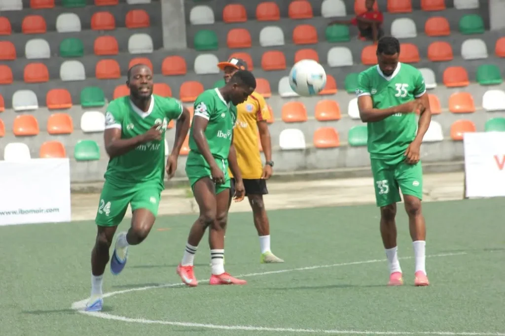 Akwa United players in action during NNL matchday 5_