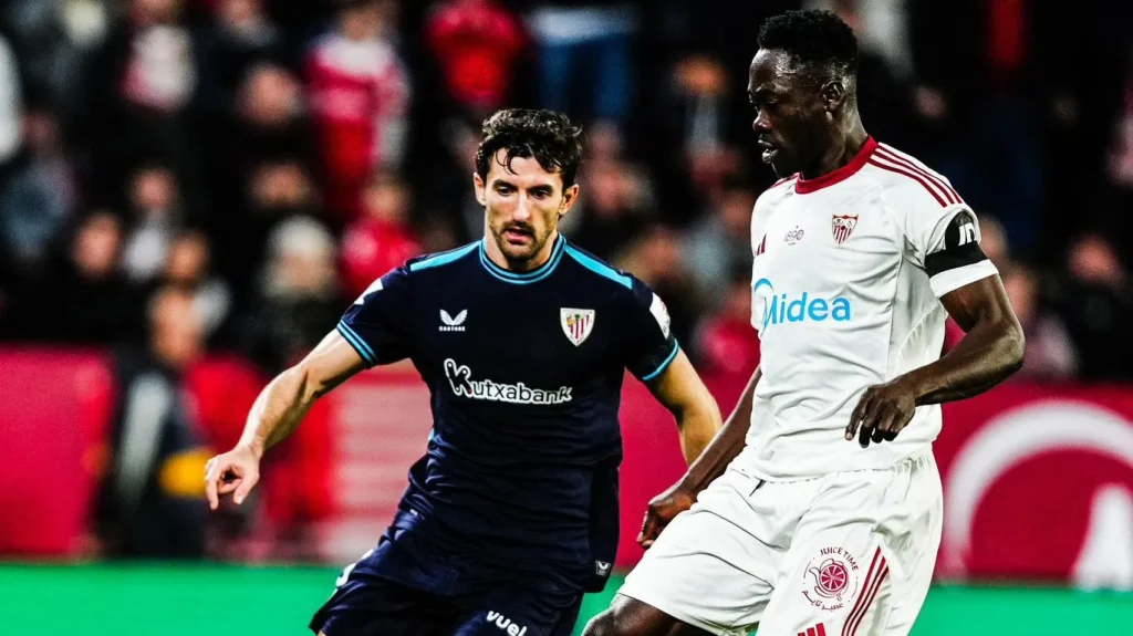 Akor Adams in action for Sevilla during La Liga match_