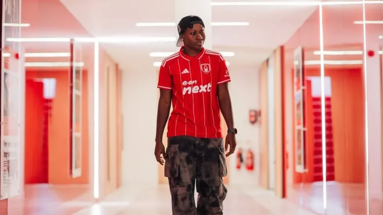 Joy Omewa joins Nottingham Forest