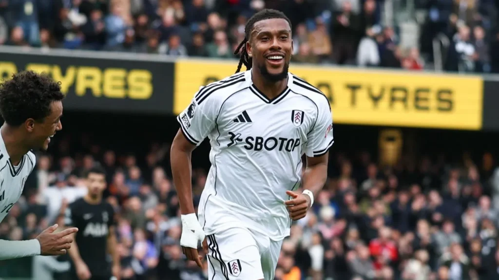 Alex Iwobi celebrates goal in Fulham vs Tottenham Premier League match