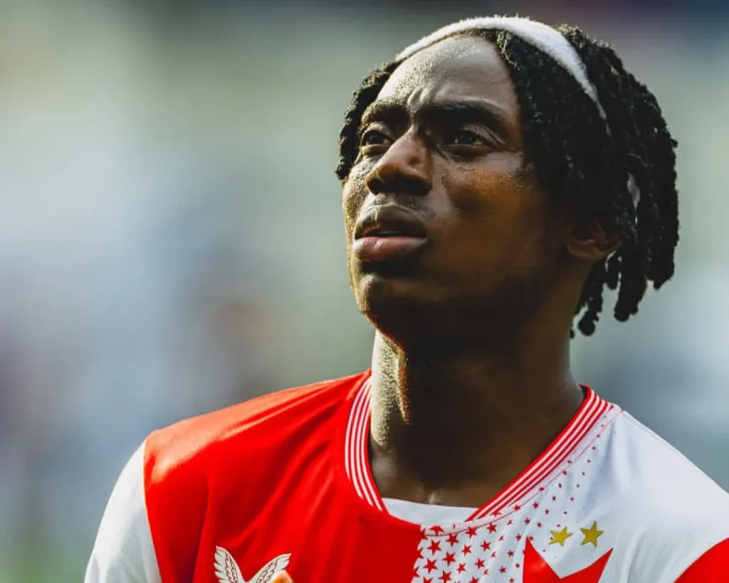 David Moses celebrates late winner for Slavia Prague