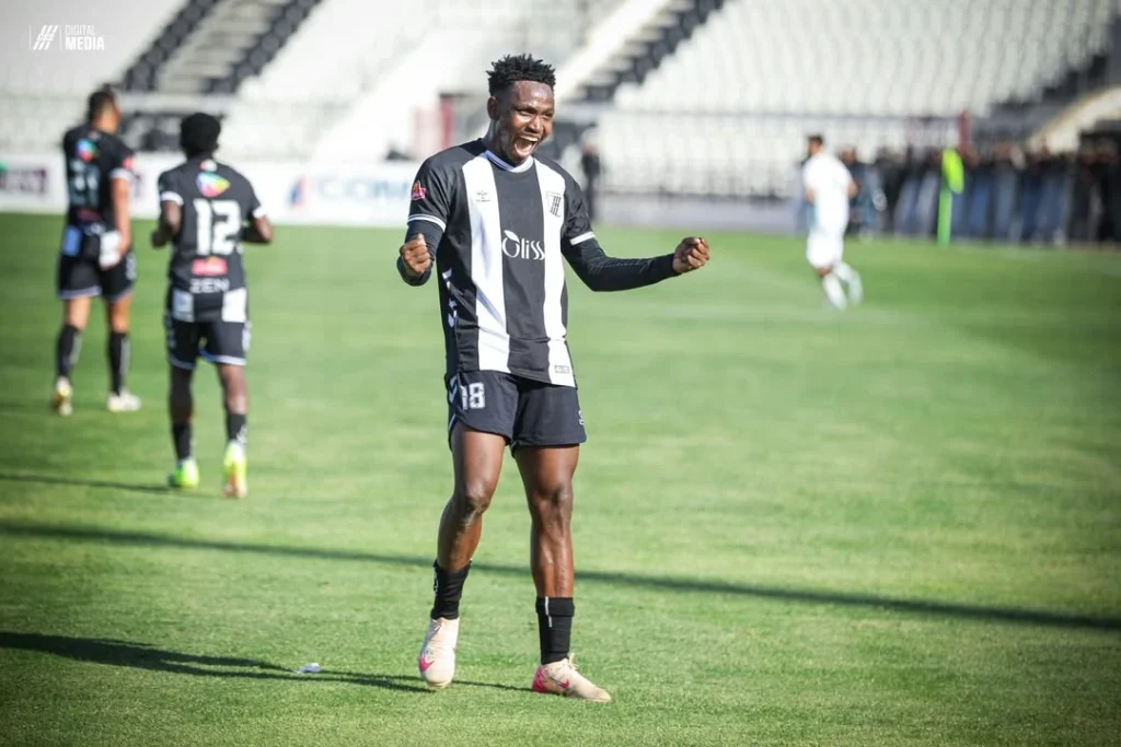 Emmanuel Ogbole hat-trick vs JS Kairouan