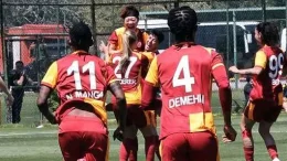 Oluwatosin Demehin scoring decisive derby goal for Galatasaray Women