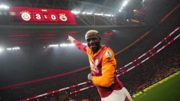 Victor Osimhen leads Galatasaray title push with crucial goal