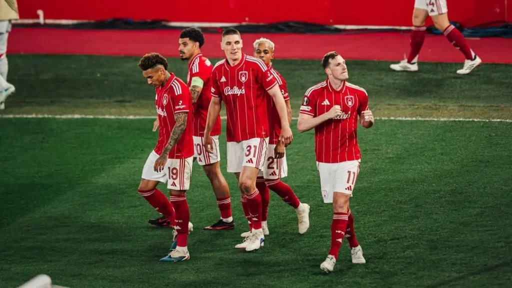 Nottingham Forest players react to Ola Aina injury concern